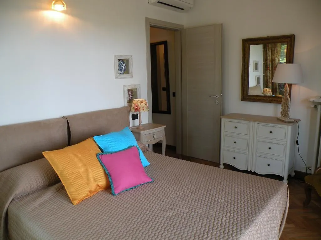 Villa Paradiso Apartment 시르미오네 0*,  이탈리아